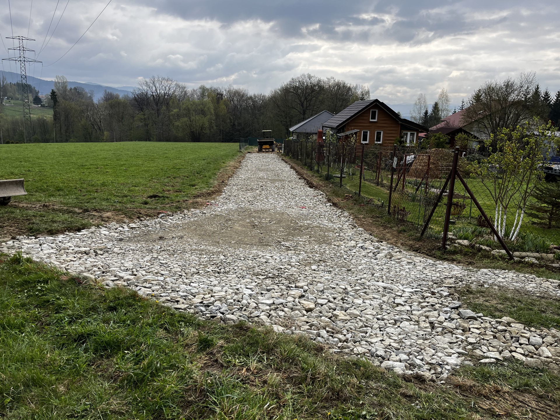 Korytowanie, utwardzanie dróg i podjazdów