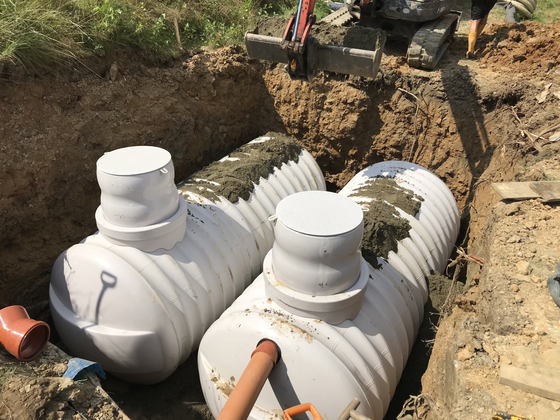 Wykopy zbiorników wodnych (stawy itp.)